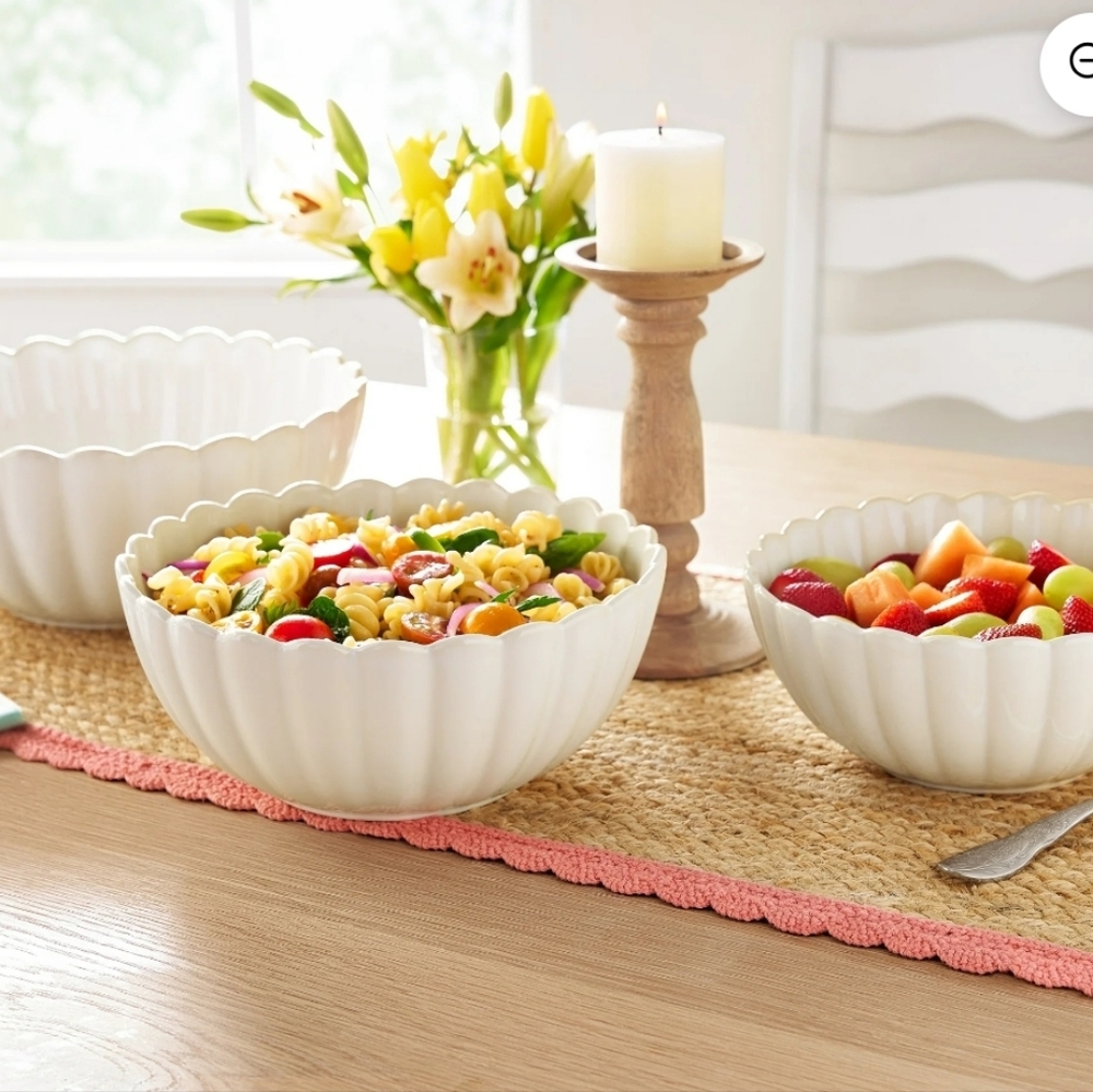 ❤️ The Pioneer Woman Colette Cream Scalloped 3 Piece Nesting Bowl Set
